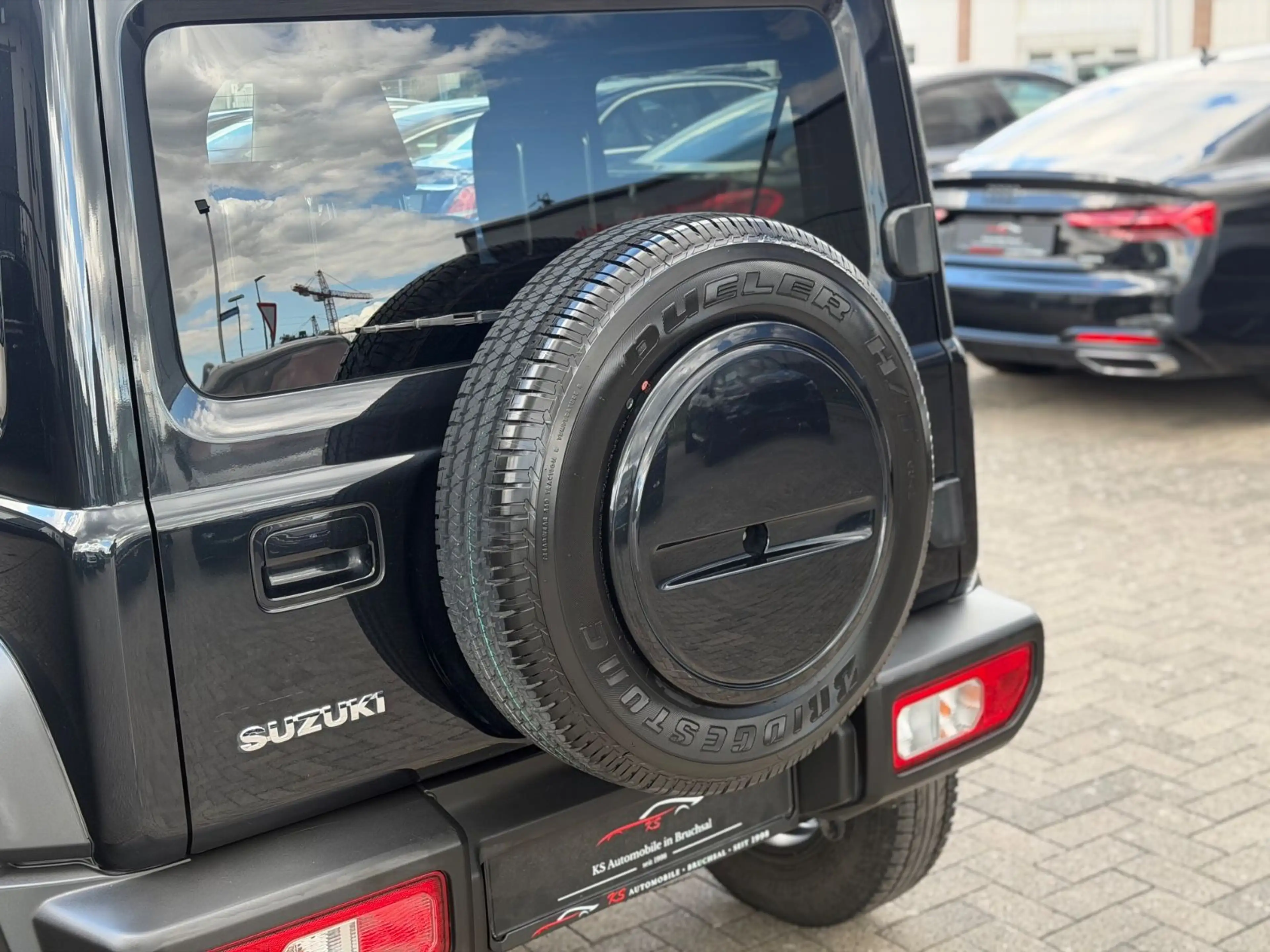 Suzuki Jimny Comfort+ AllGrip *4-Sitzer*Bullenfänger* — photo 37