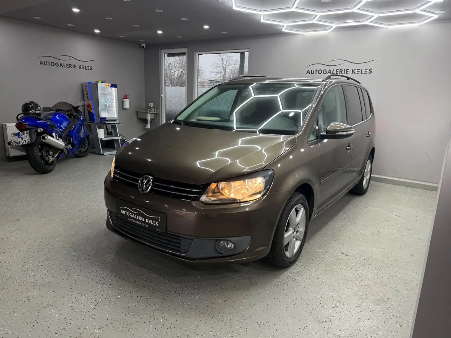 Volkswagen Touran Comfortline SHZ*PDC*TEMP*EURO5 Braun - 2