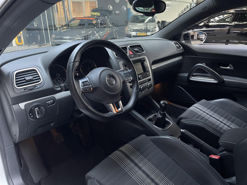 Volkswagen Scirocco 1.4 TSI 122PK Clima Navi Xenon Stuurbediening — photo 4
