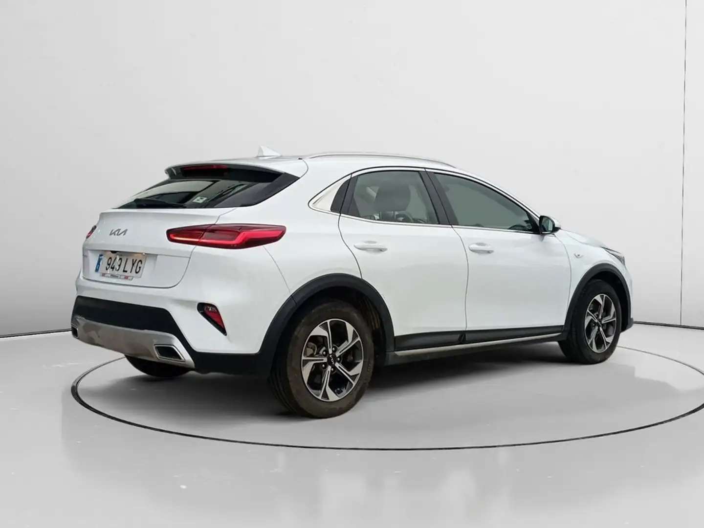 Kia XCeed Drive Blanc - 2
