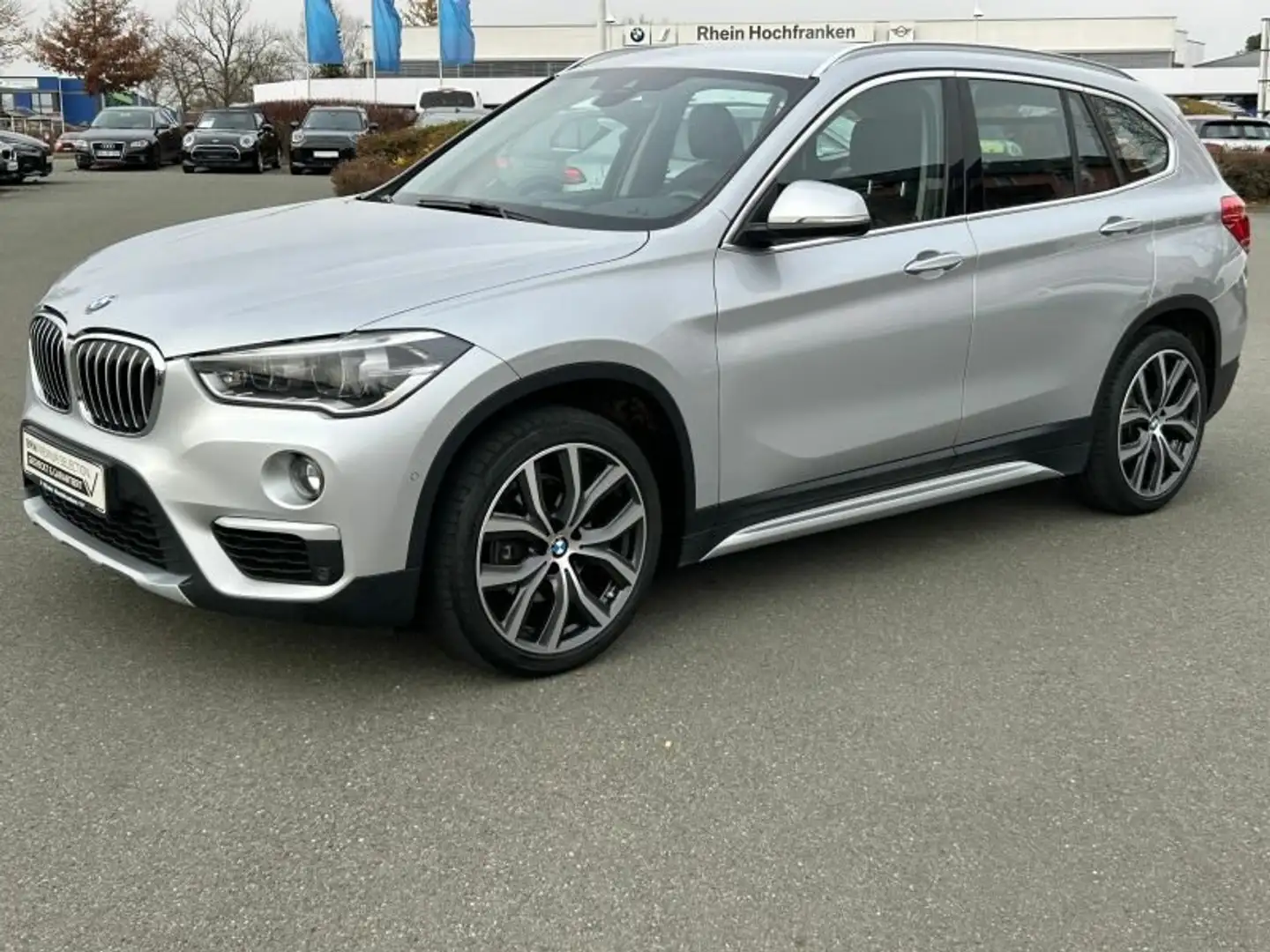 BMW X1 xDrive18d xLine LED NAVI HUD AHK MEMORY Argento - 2