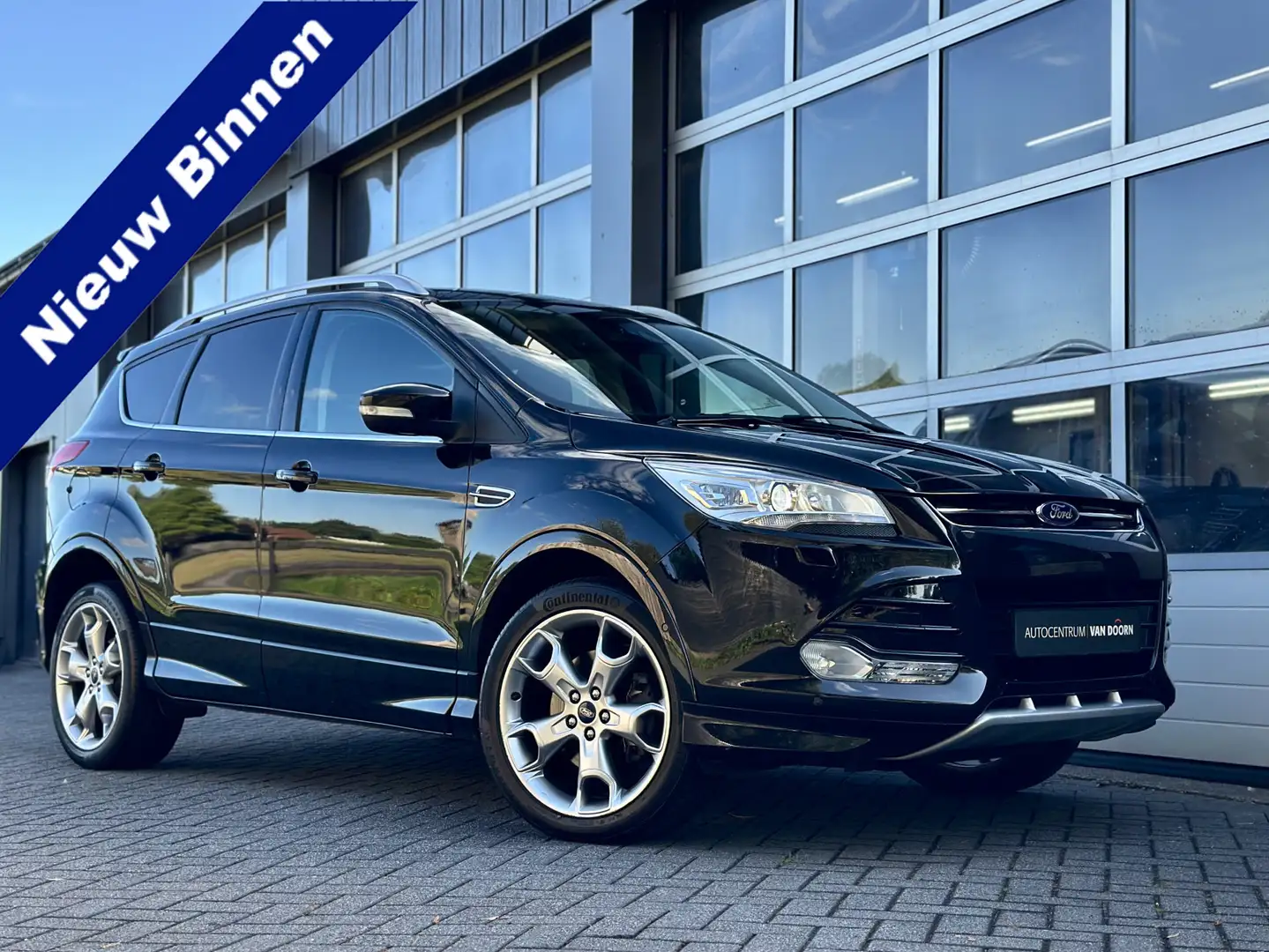 Ford Kuga 1.6 Titanium Plus | Automaat | Allwheeldrive | Tre Nero - 1