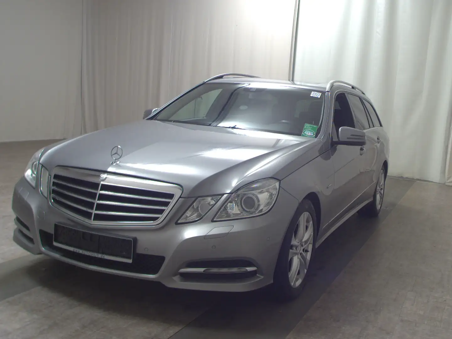 Mercedes-Benz E 200 CGI Avantgarde T-Leder Xenon Navi AHK GSD Silber - 2