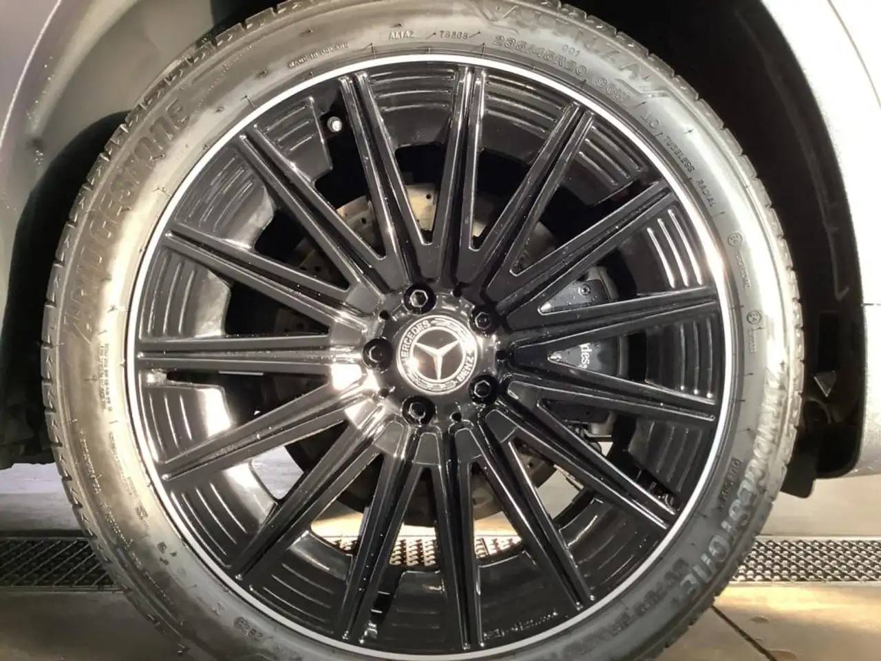 Mercedes-Benz GLB 220 4MATIC AMG+NIGHT+20"+AHK+MULTIBEAM+360°+ 5