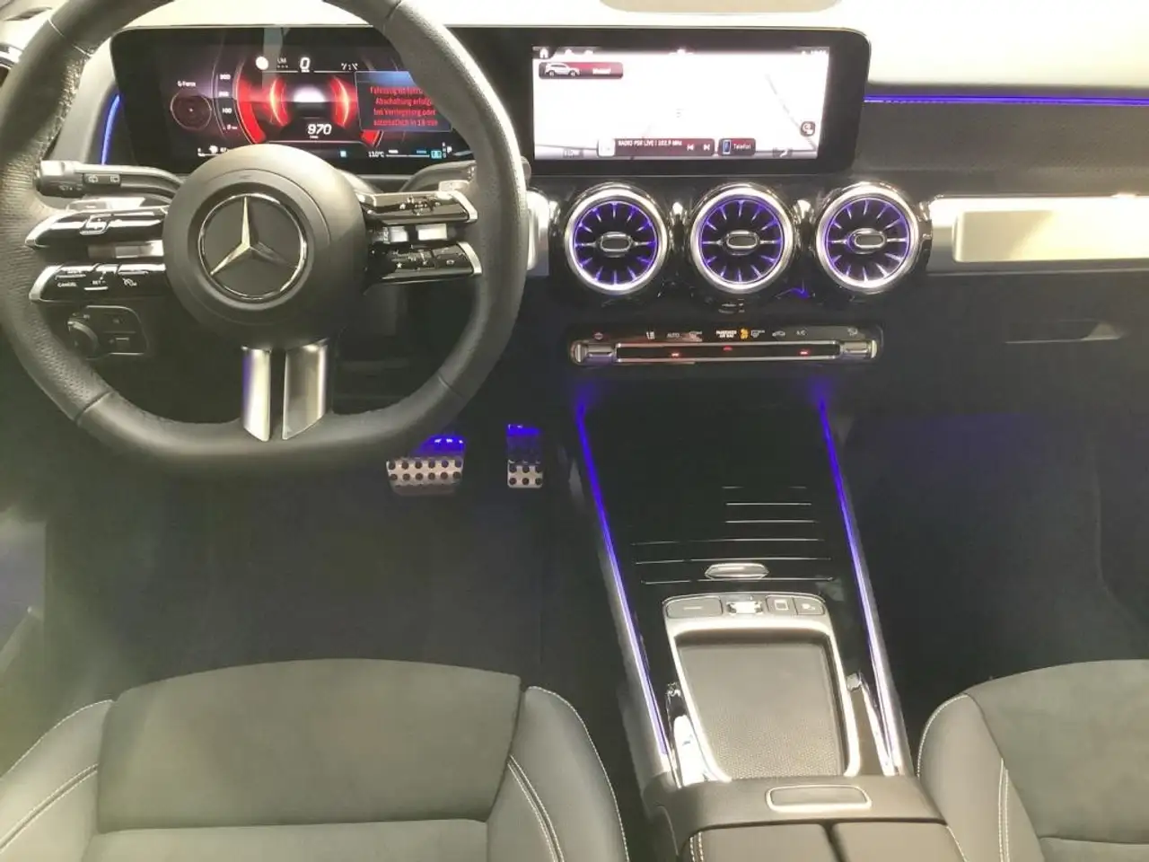 Mercedes-Benz GLB 220 4MATIC AMG+NIGHT+20"+AHK+MULTIBEAM+360°+ 12