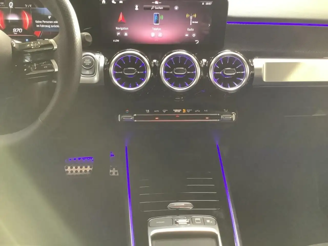 Mercedes-Benz GLB 220 4MATIC AMG+NIGHT+20"+AHK+MULTIBEAM+360°+ 7