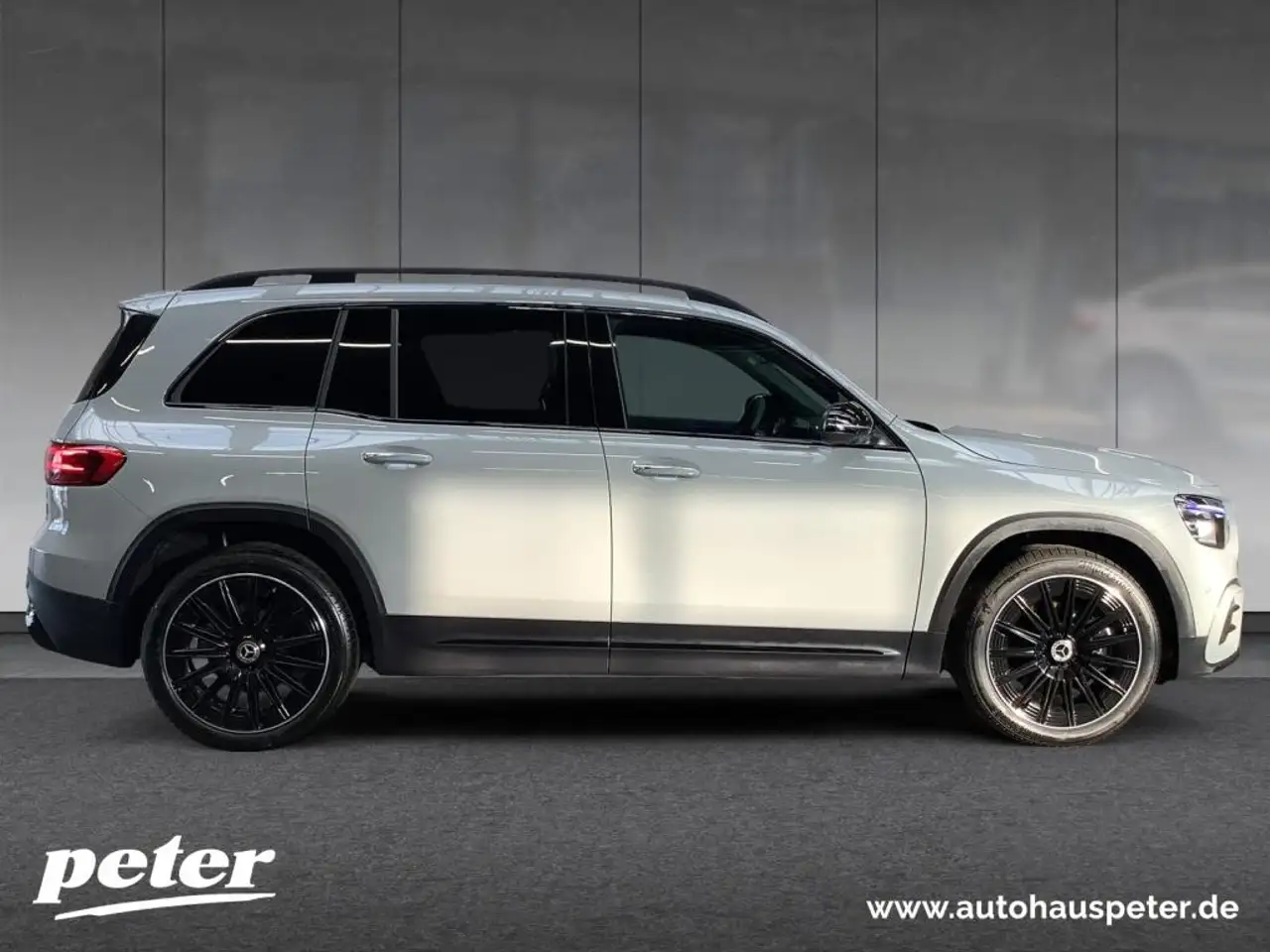 Mercedes-Benz GLB 220 4MATIC AMG+NIGHT+20"+AHK+MULTIBEAM+360°+ 20