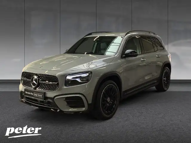 Mercedes-Benz GLB 220