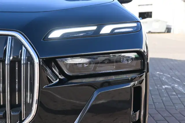 BMW M view 10