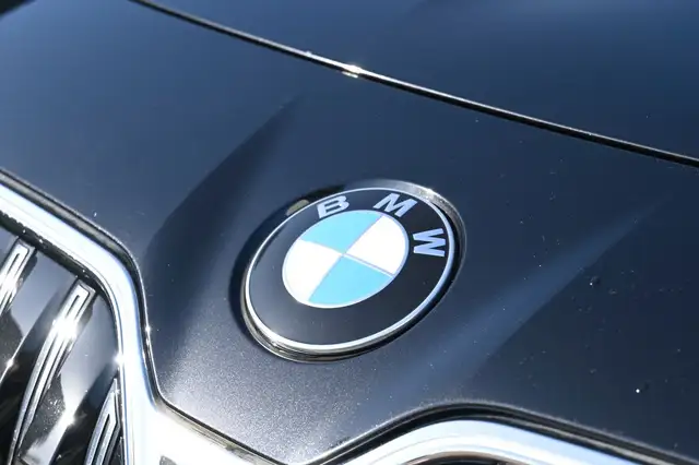 BMW M view 11