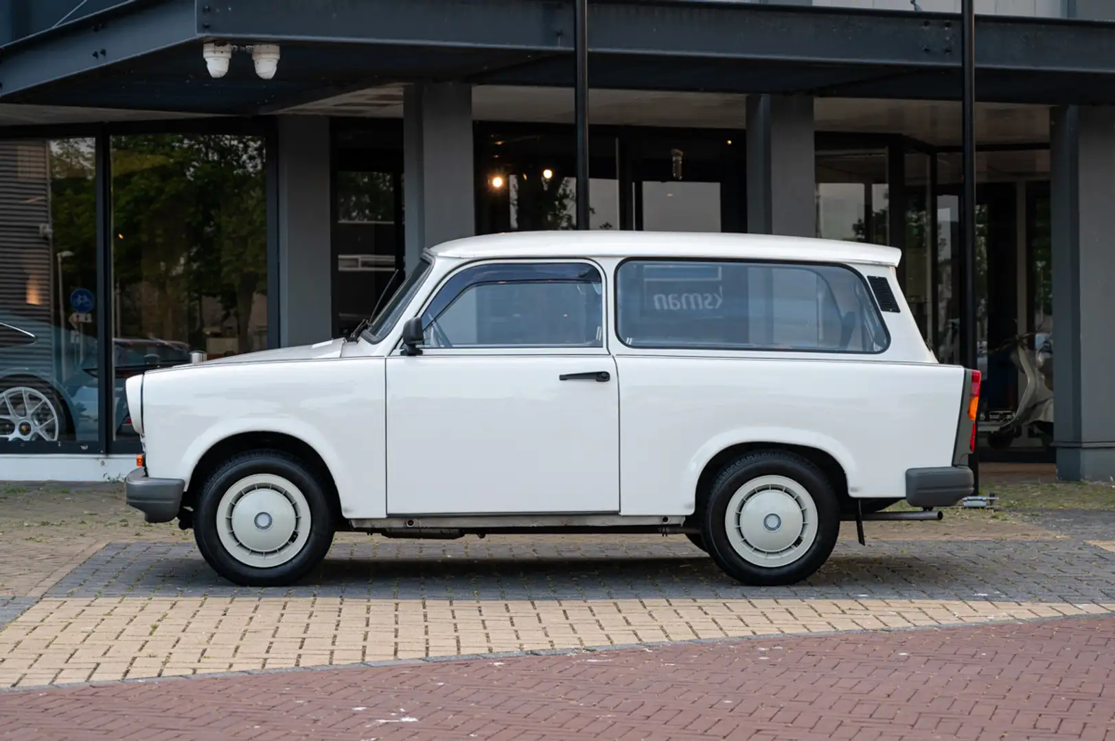 Trabant 1.1 Universal Last Edition 444 Weiß - 2