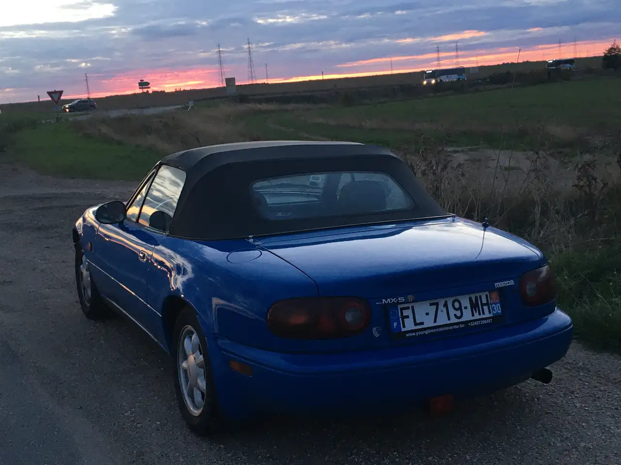 Mazda MX-5 MX5 Cabriolet 1.6i, foto 2