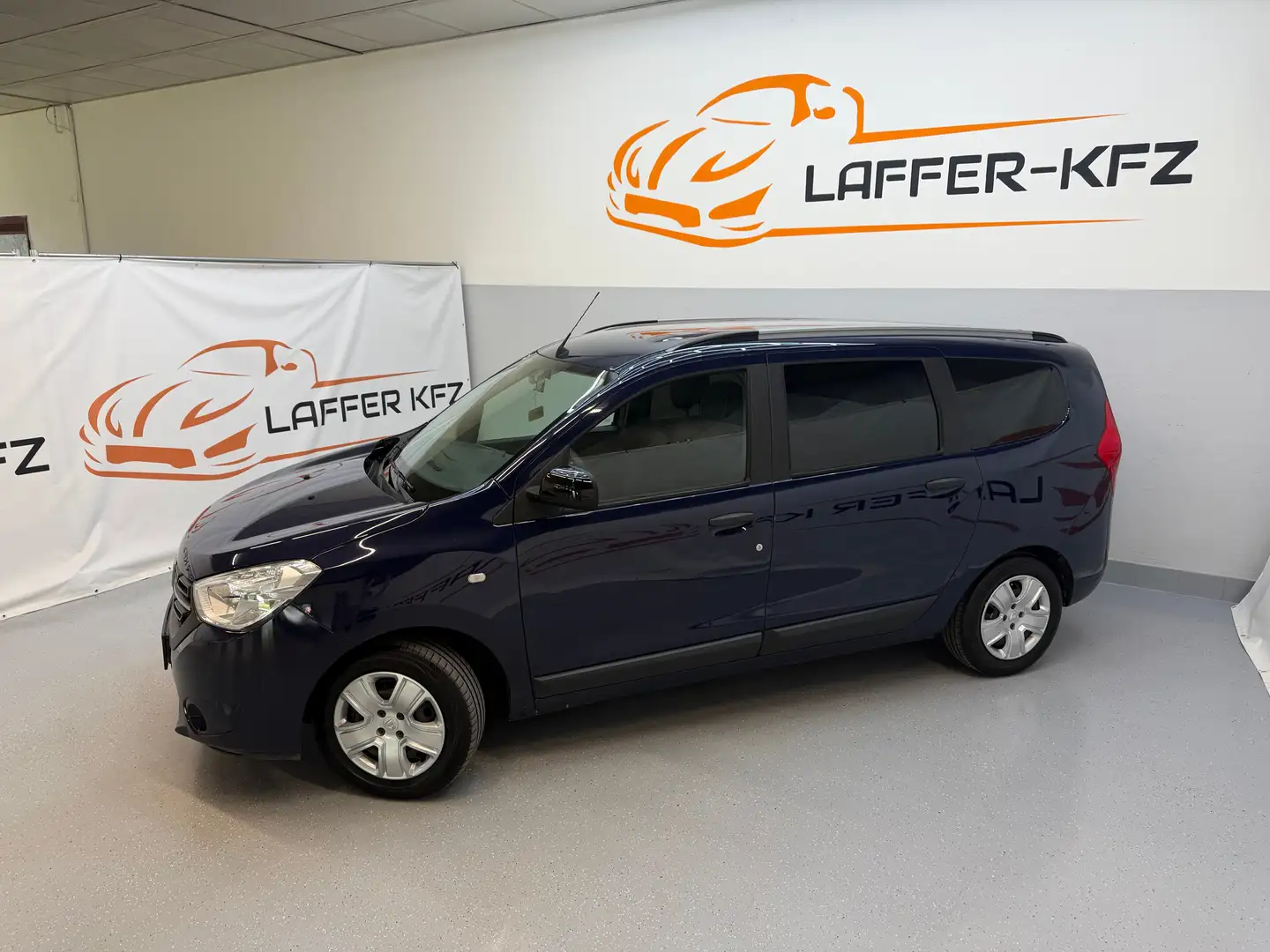 Dacia Lodgy DCi 95 KLIMA PDC BLUETOOTH 1.BESITZ - 2