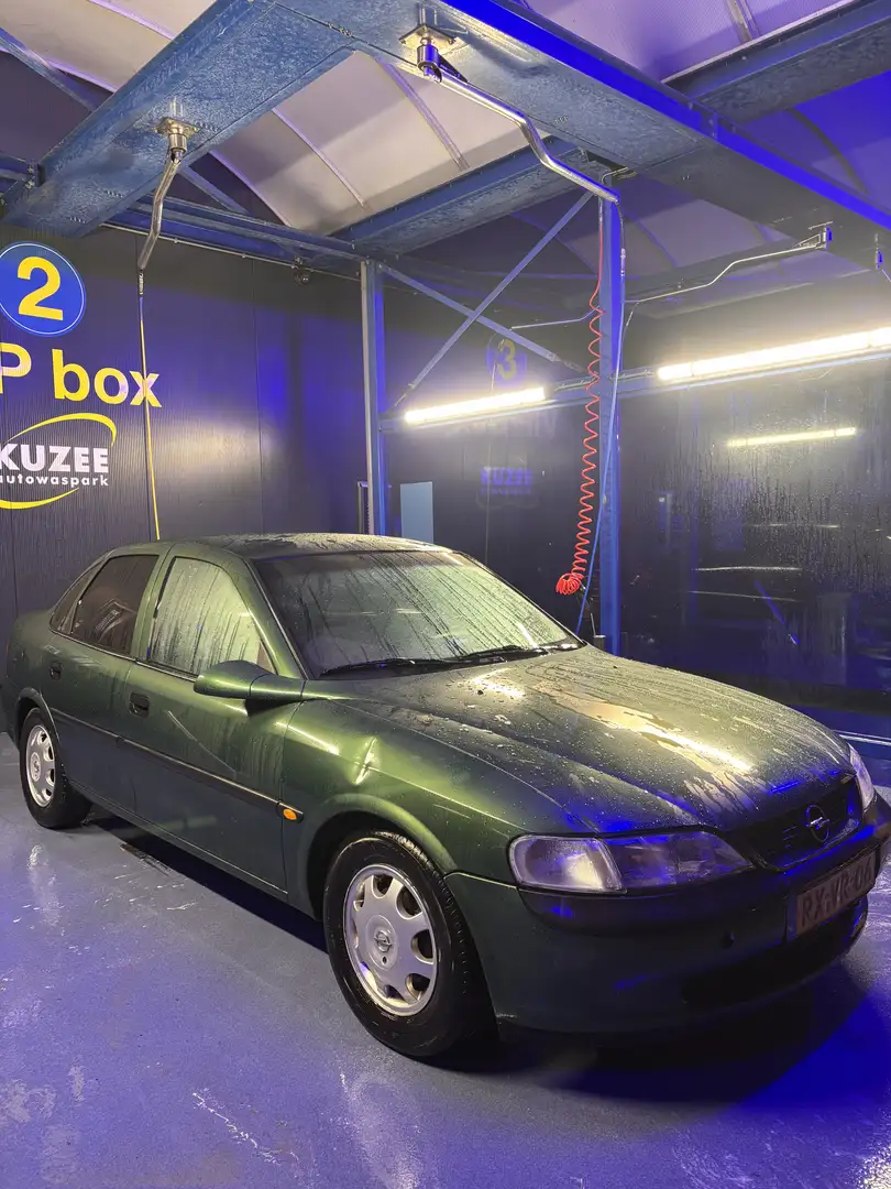 Opel Vectra Opel Vectra B, AUTOMAAT 1.6 benzine - 2