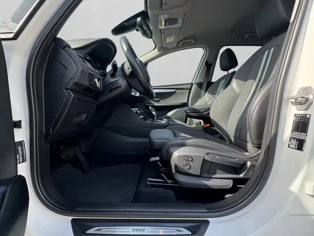 BMW 2 Series view 20
