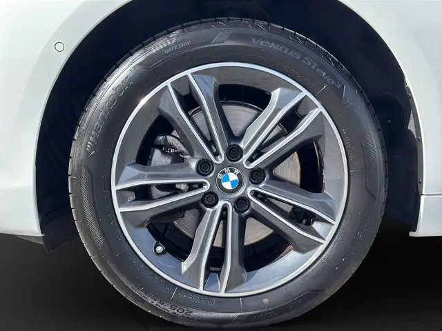BMW 2 Series view 13