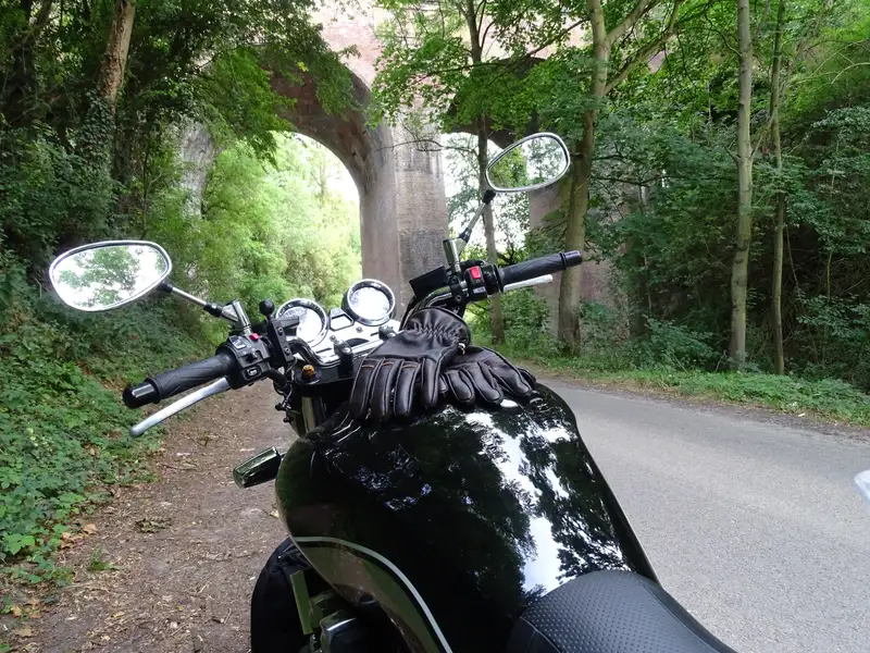 Yamaha XJR 1300 - foto 6