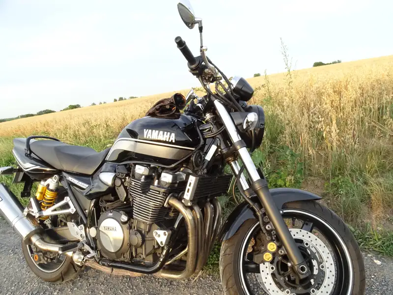 Yamaha XJR 1300 - foto 5