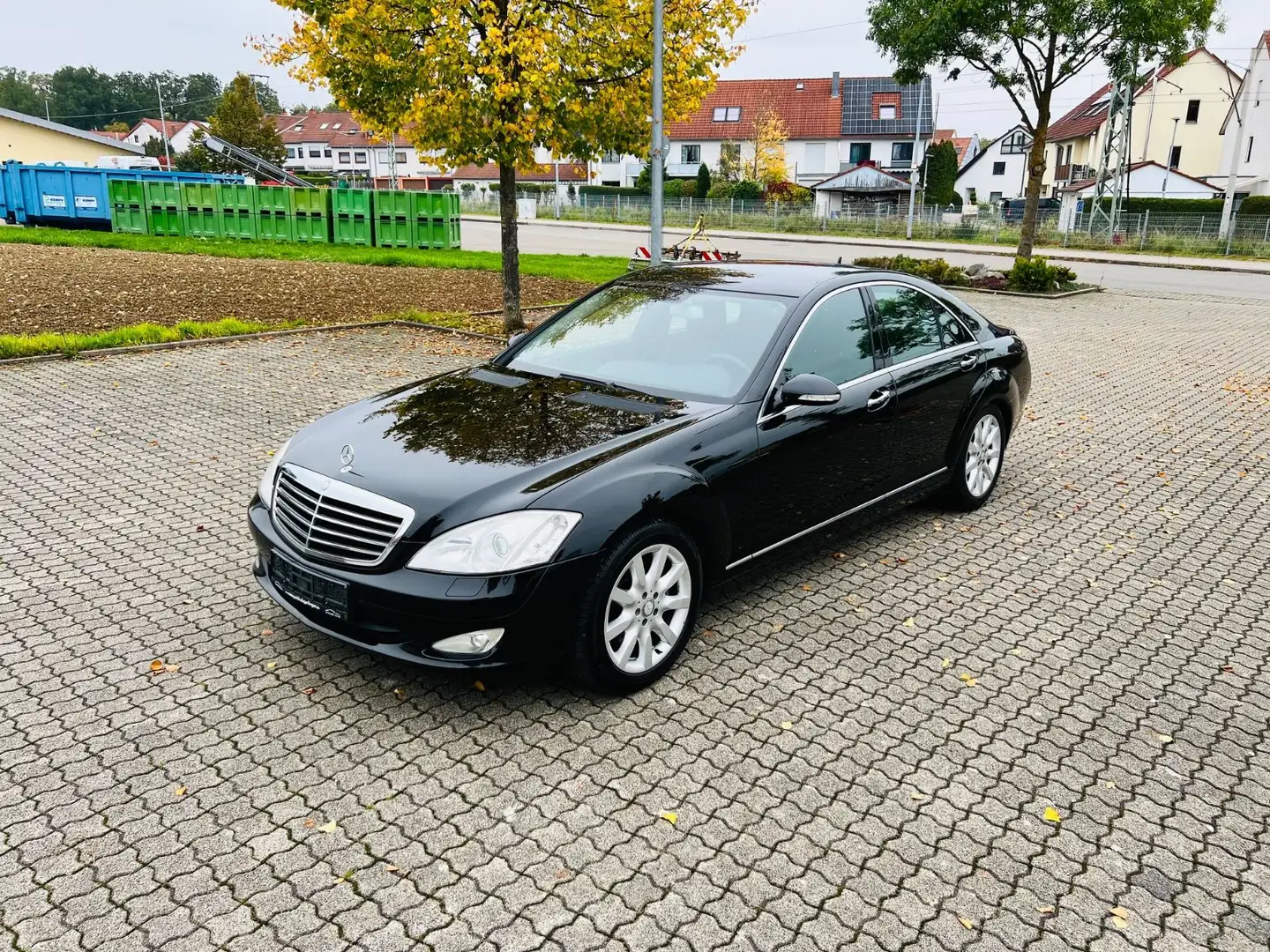 Mercedes-Benz S 320 CDI 4Matic*NAVI*LEDER*4xSITZHZG*AHK*TOP* Noir - 1