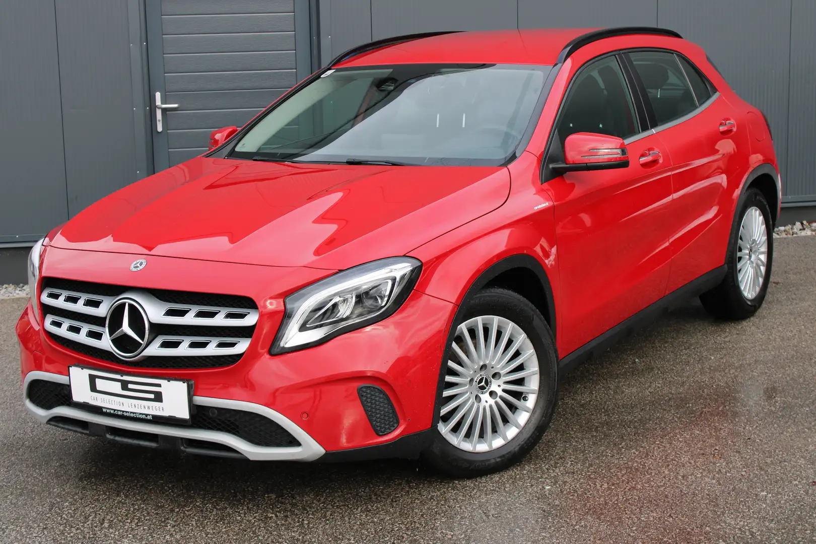 Mercedes-Benz GLA 200 200 CDI aut. 4-Matic *Style*Navi*LED* Rot - 2