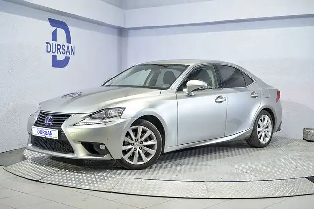Lexus IS 250 2.5 300h ECO