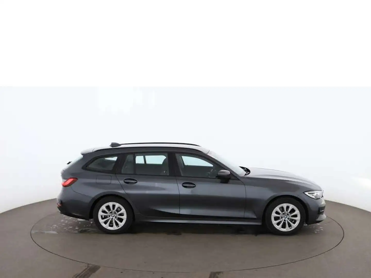 BMW 320 d Touring Aut LED AHK NAVI LEDER LANE-ASSIST Grau - 2