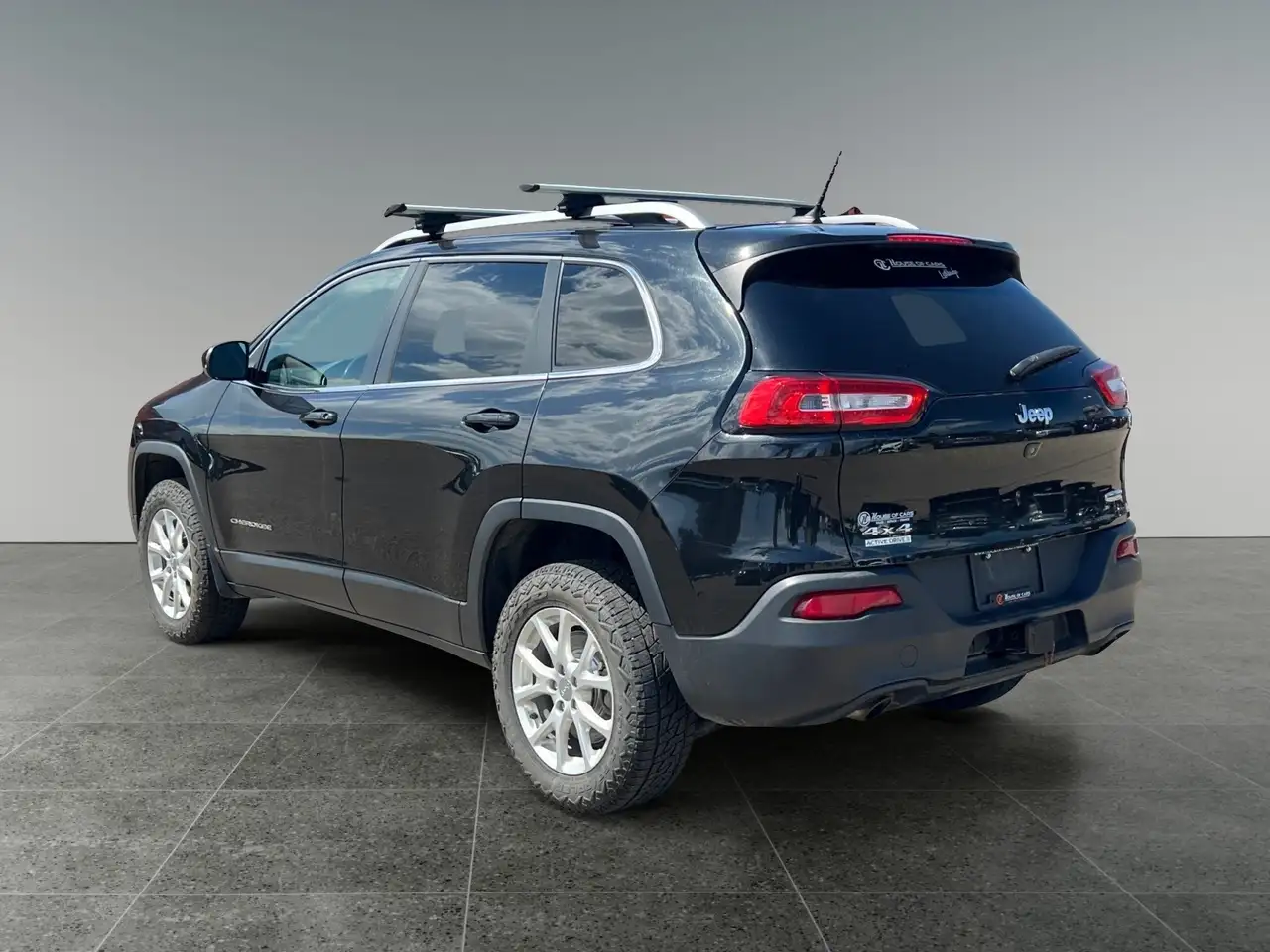 Jeep Cherokee photo Jeep Cherokee