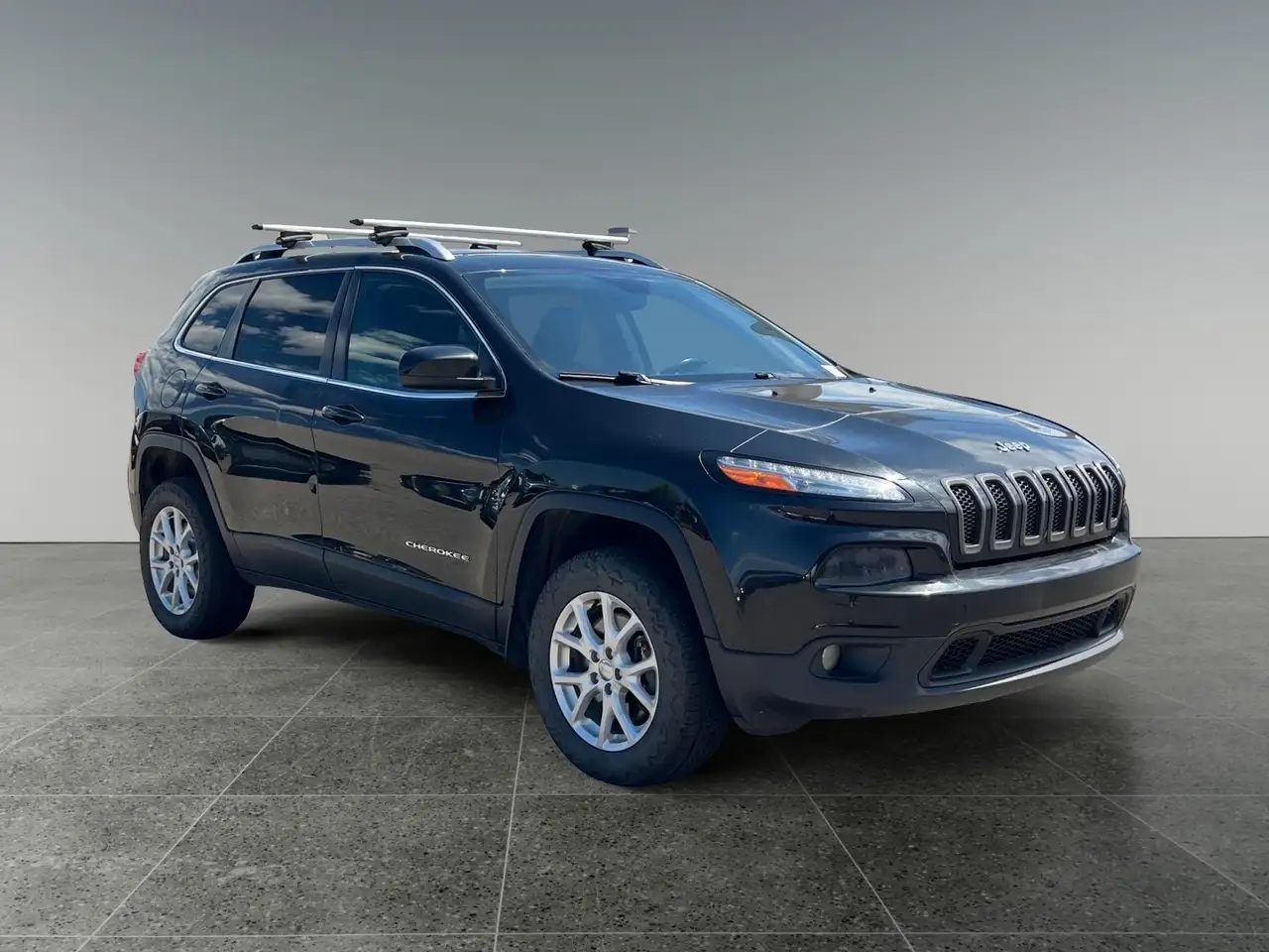 Jeep Cherokee photo Jeep Cherokee