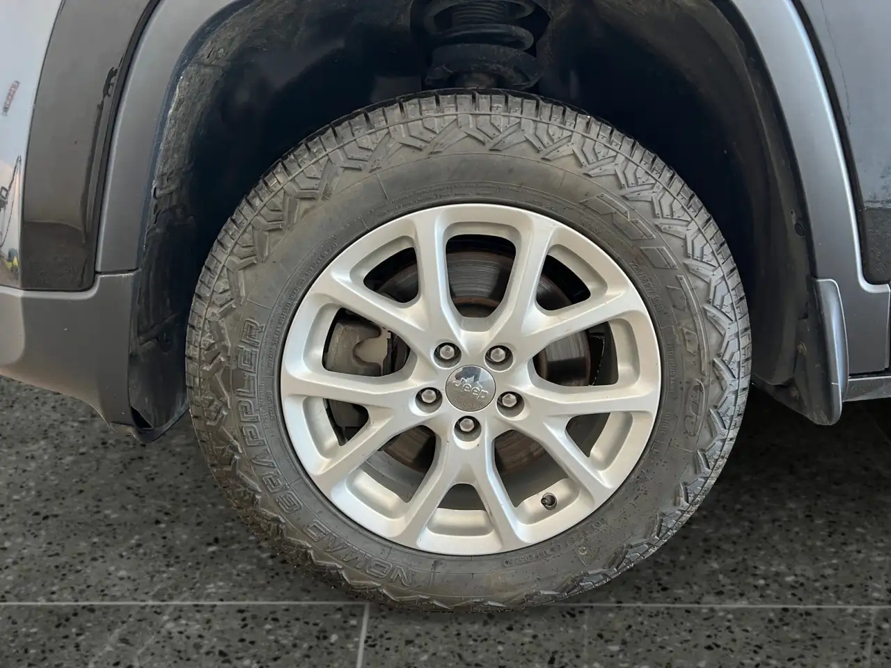 Jeep Cherokee photo Jeep Cherokee