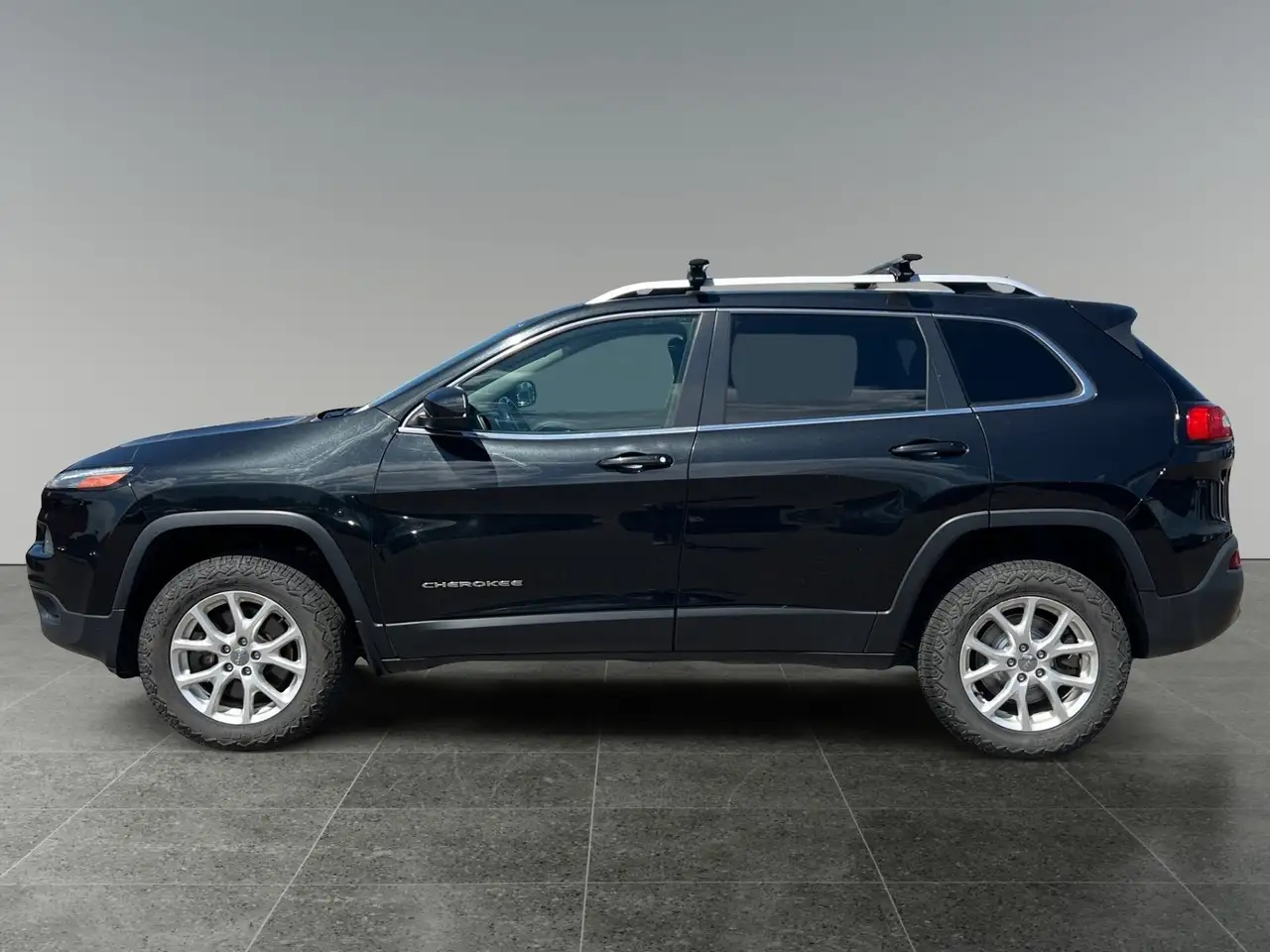Jeep Cherokee photo Jeep Cherokee
