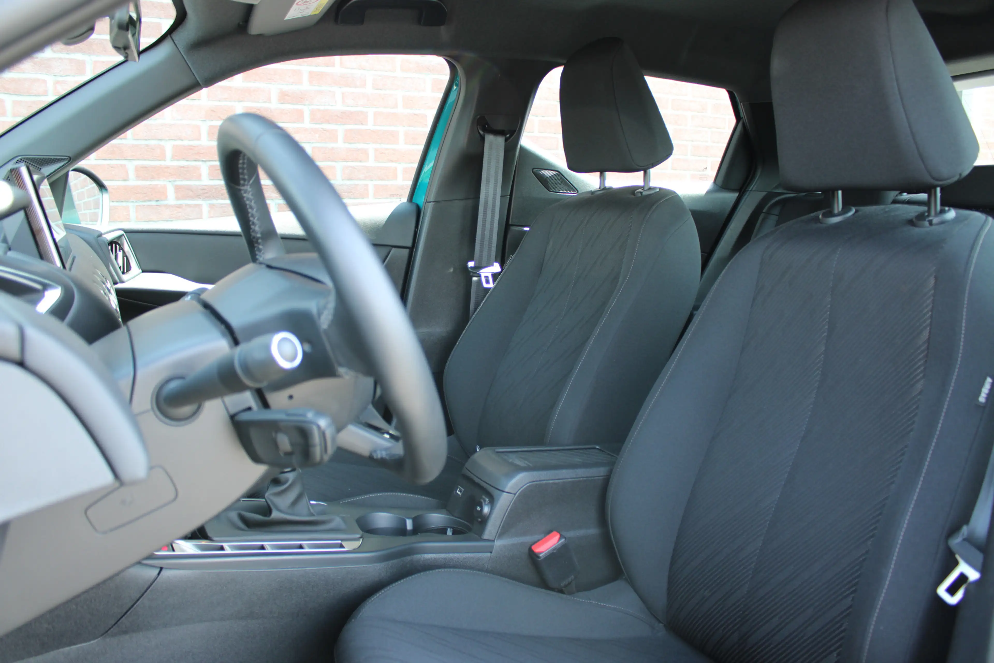 DS Automobiles DS 3 Crossback 1.2 PureTech 100PK Montmartre |17-INCH|DAB|CRUISE| — photo 3