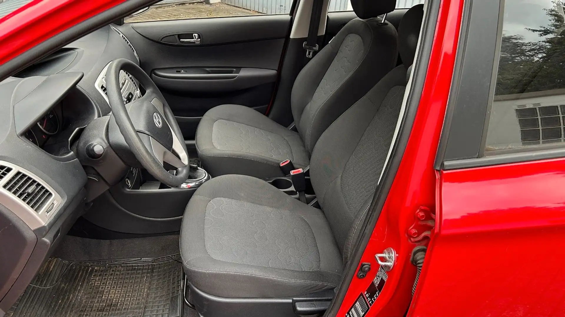 Hyundai i20 1.2 Classic / Klima Rosso - 2