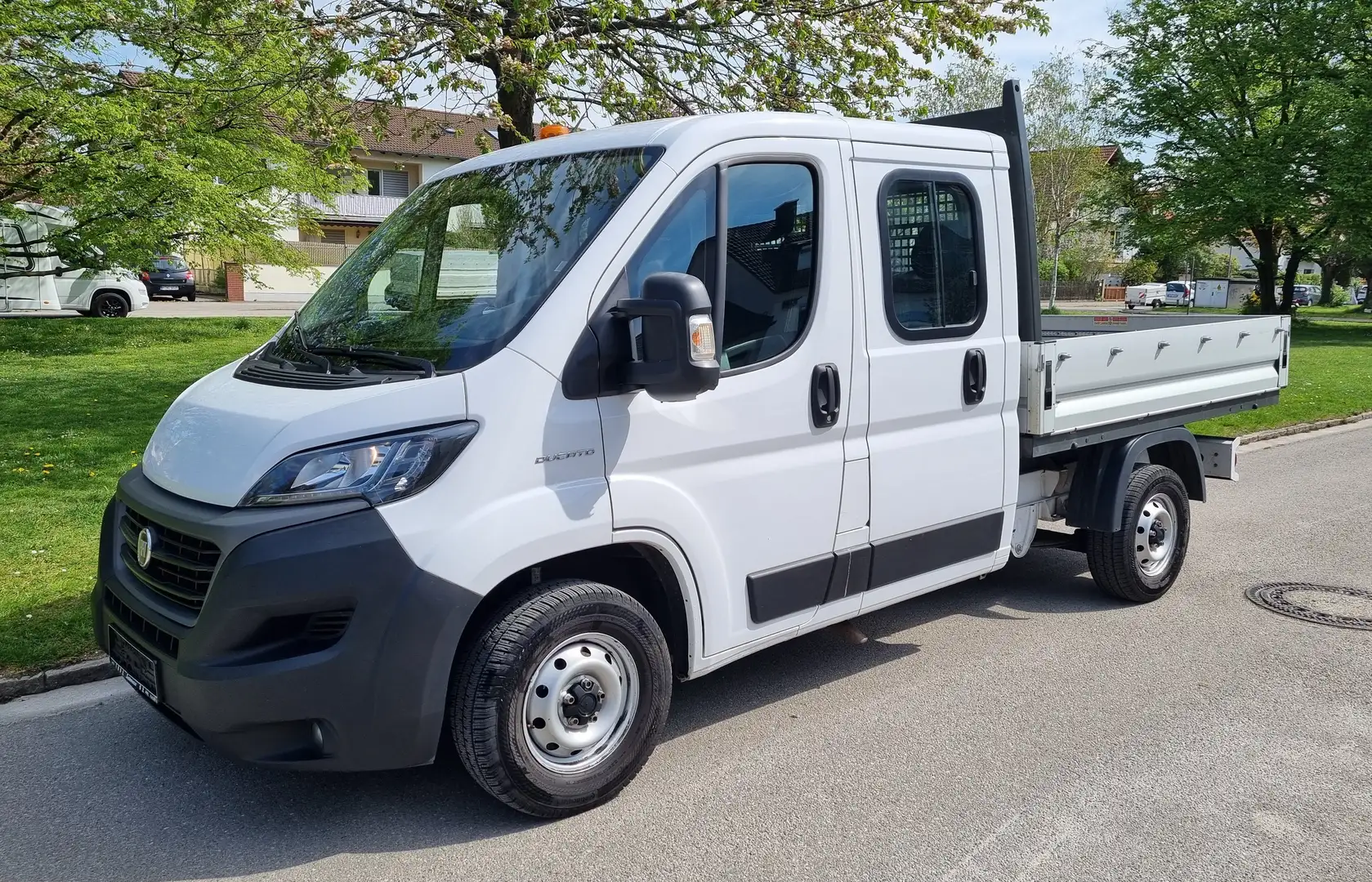 Fiat Ducato 2.2 120 DOKA * Klimaaut/Navi/AHK * TOP! Blanc - 2