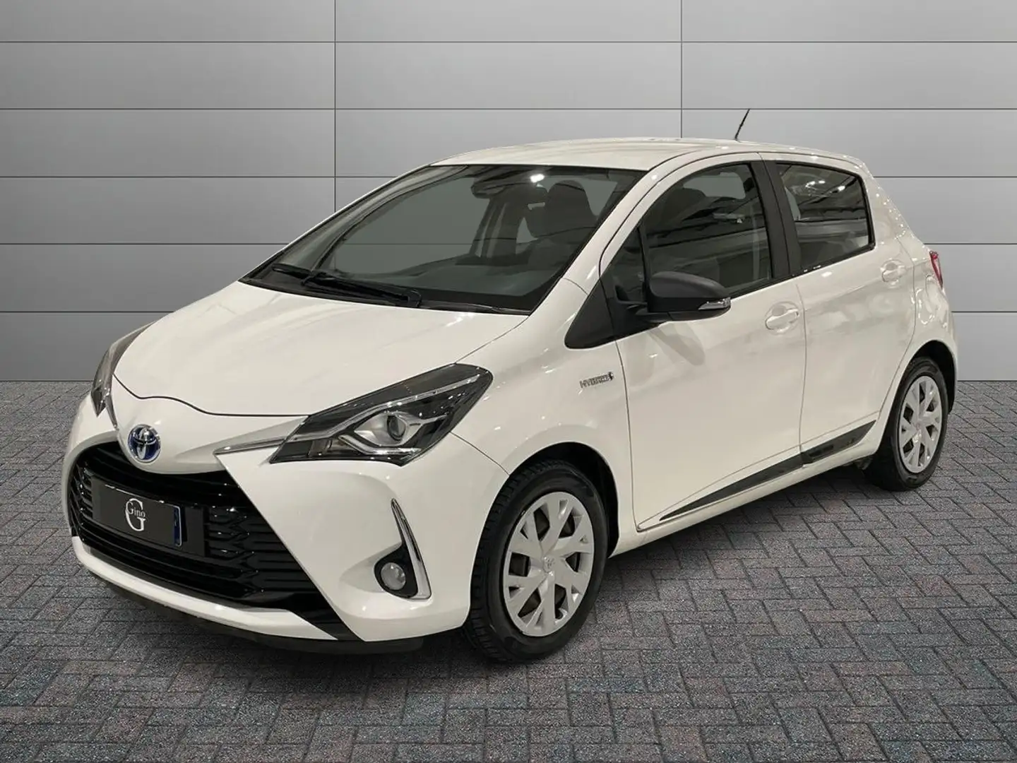 Toyota Yaris 5p 1.5h Trend White Edition my18 Bianco - 1