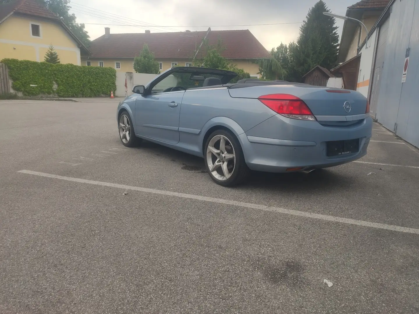 Opel Astra Twin Top 1.6 Turbo Vollausstattung Blau - 2