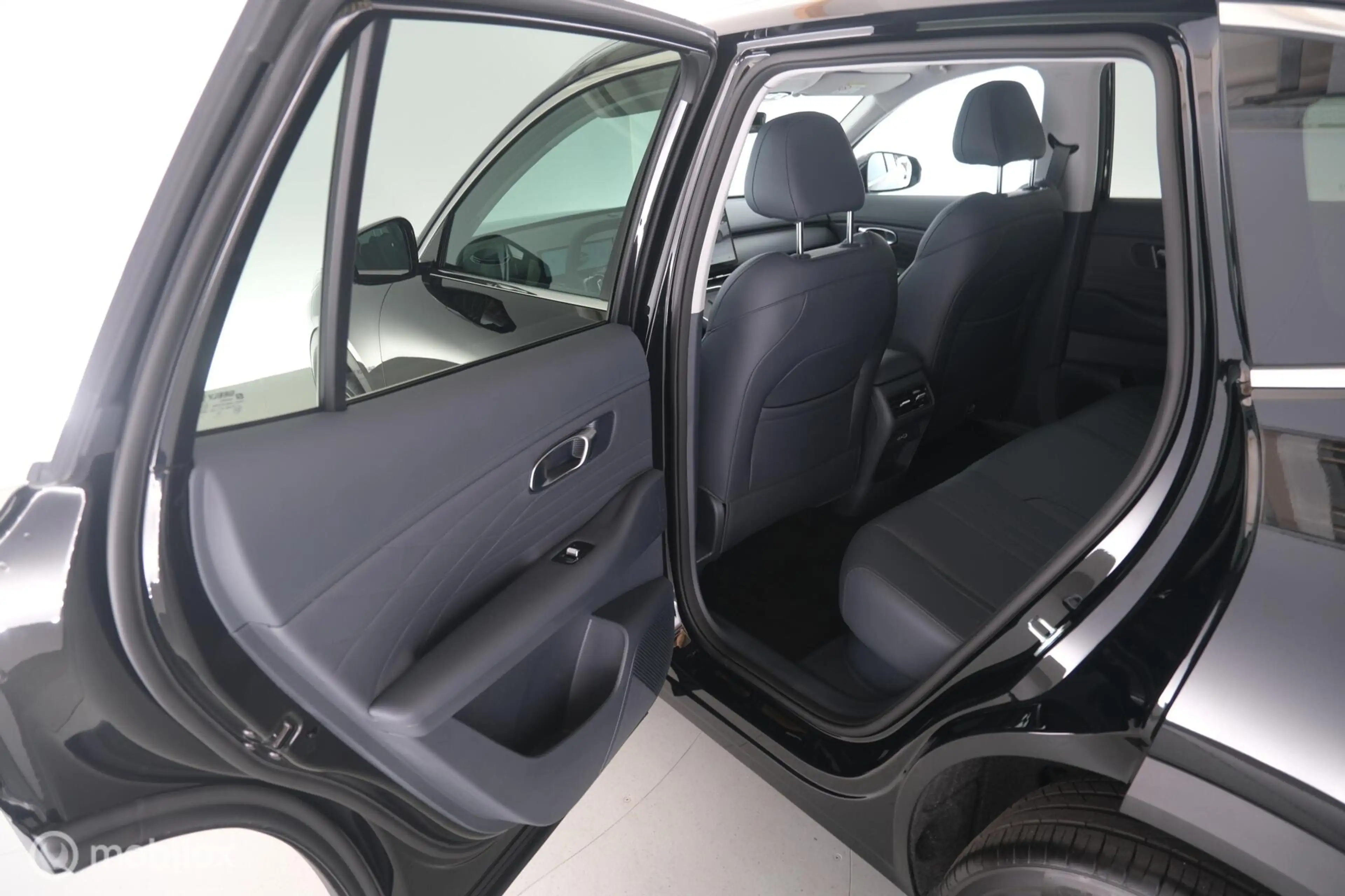 Geely Starray EM-i 1.5 Pro — photo 20