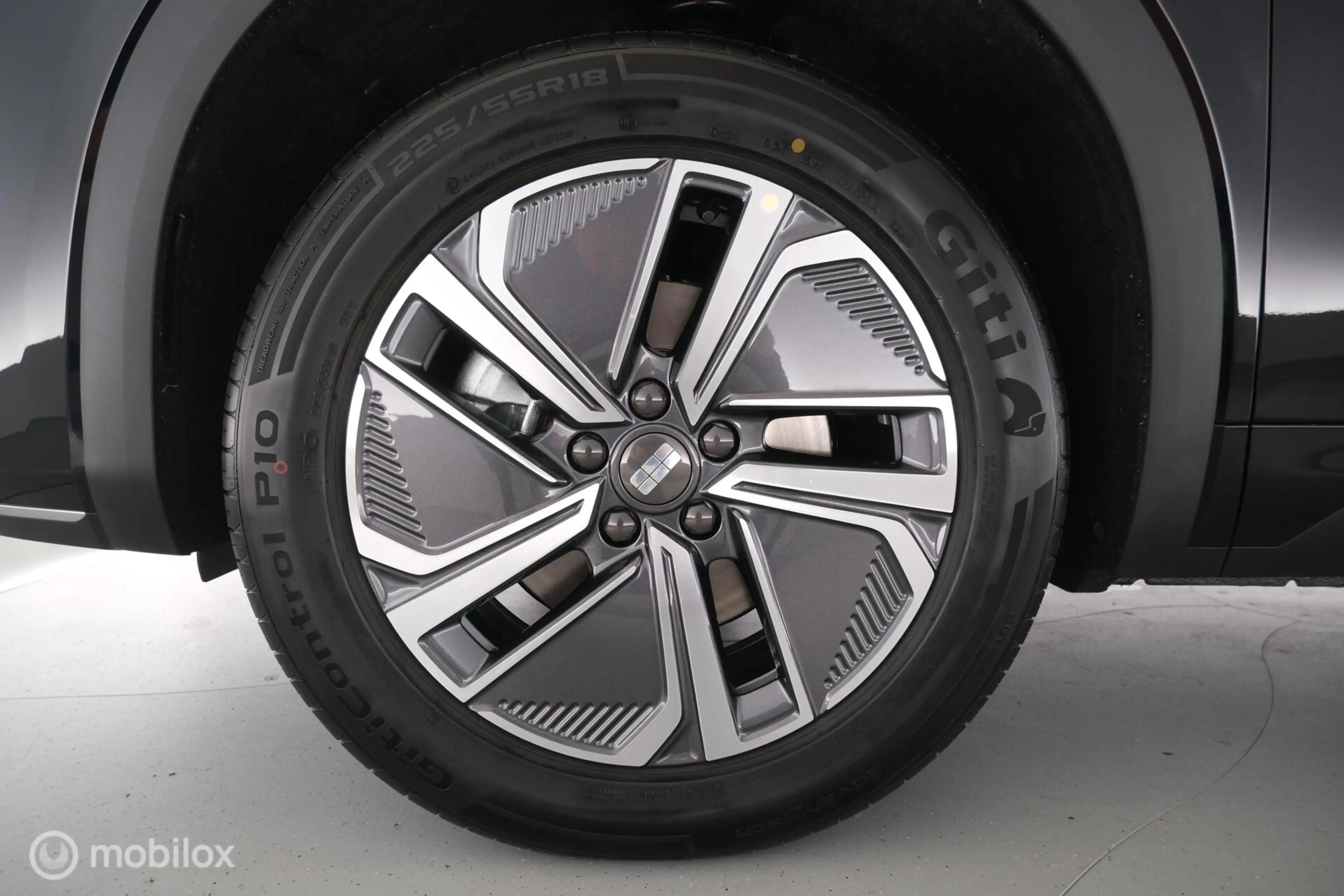 Geely Starray EM-i 1.5 Pro — photo 25