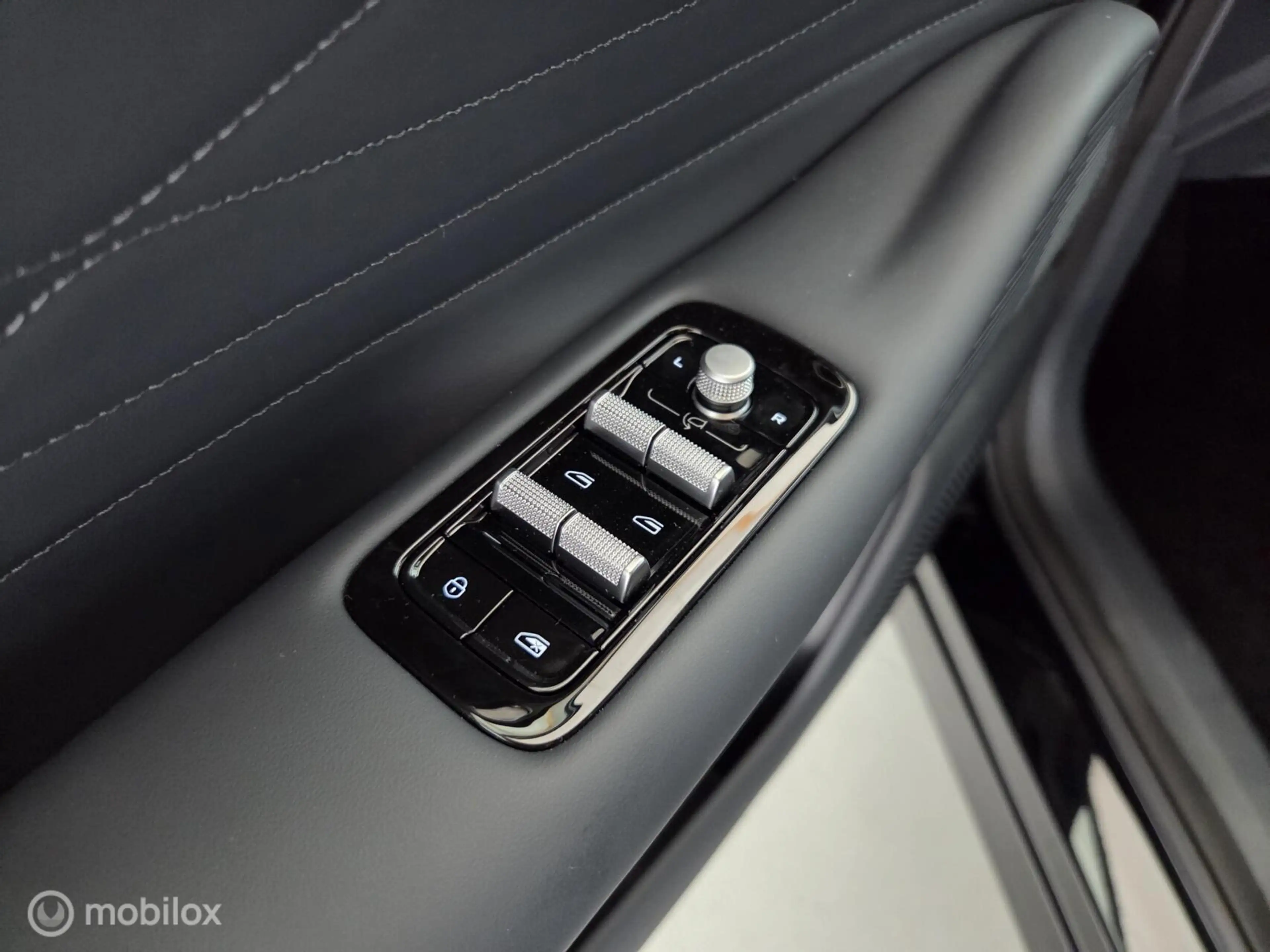 Geely Starray EM-i 1.5 Pro — photo 48