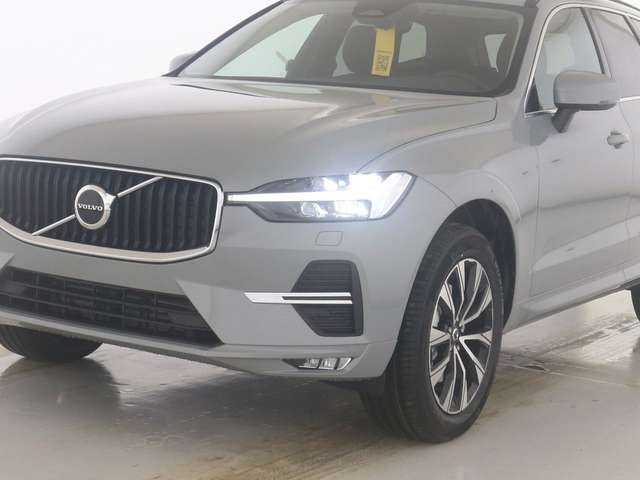 Volvo XC60 B5 Core AWD ACC Frontscheibenhzg H&K
