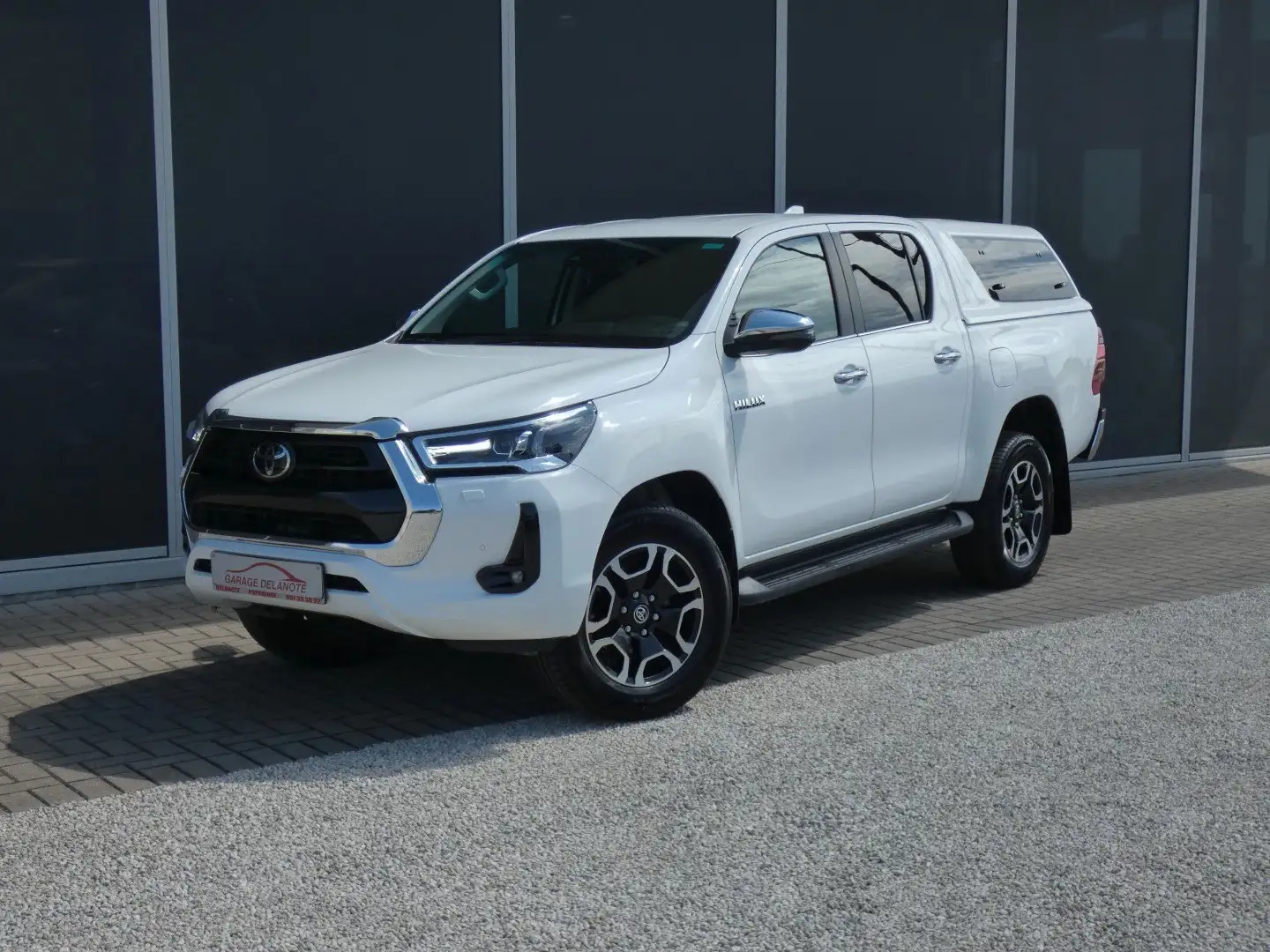 Toyota Hilux *31400+btw* GPS +Carplay +3500kg sleep! +Hardtop Blanc - 1