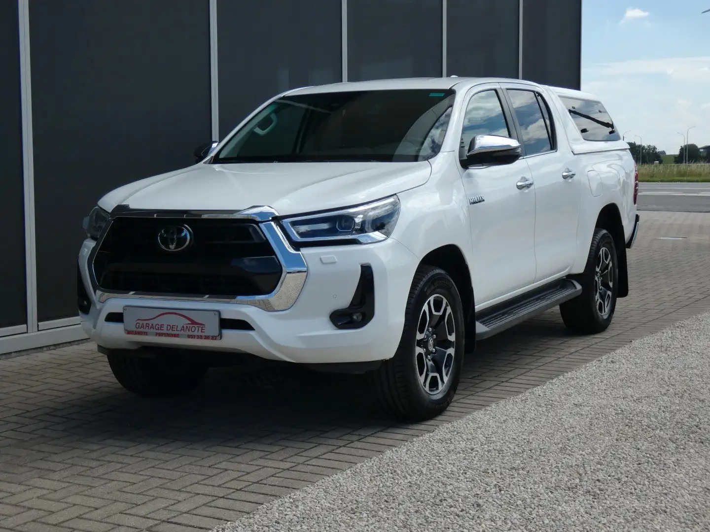 Toyota Hilux *31400+btw* GPS +Carplay +3500kg sleep! +Hardtop Blanc - 2