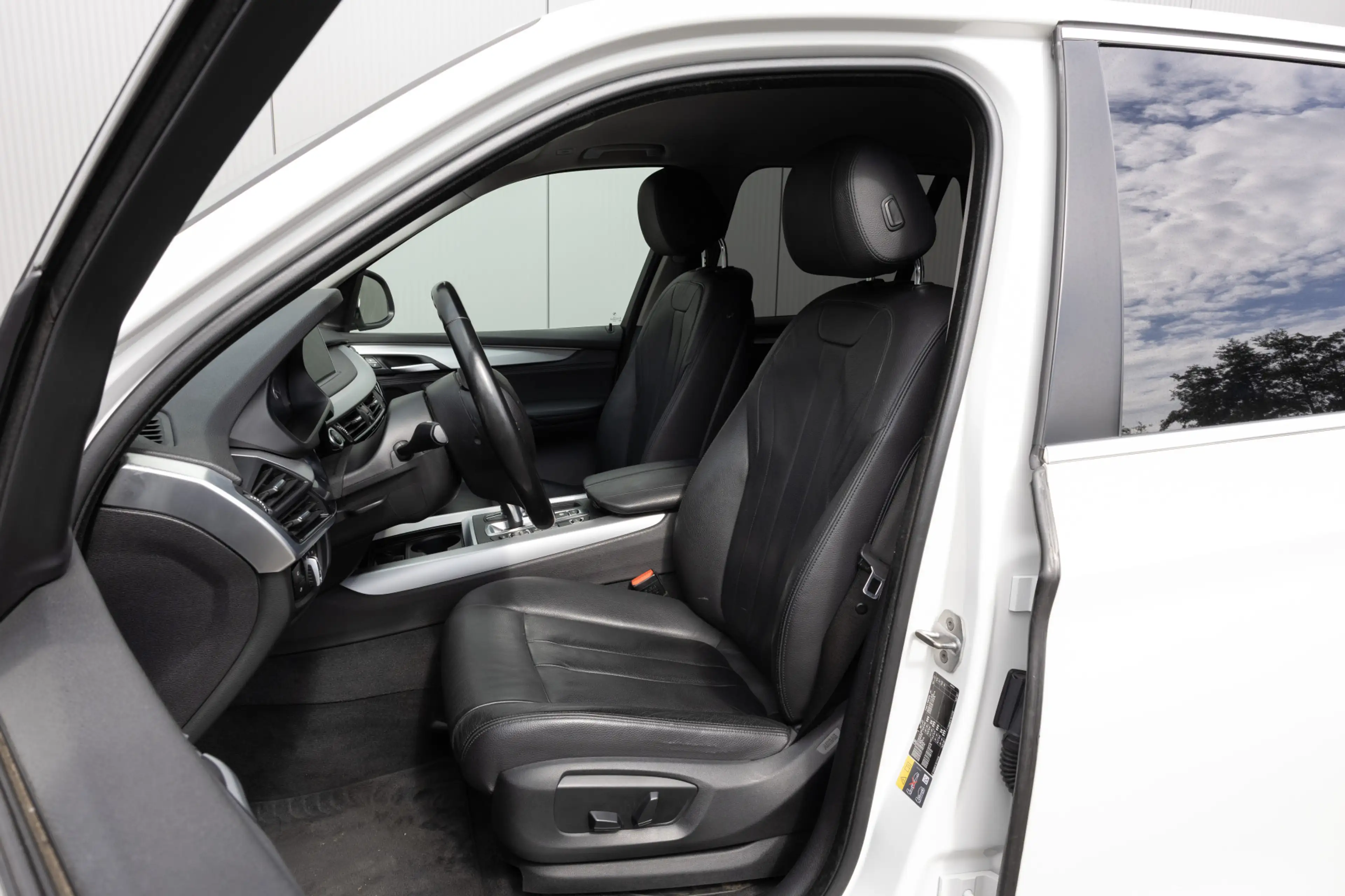 BMW X5 xDrive40e | LEDER | NAVI | CAMERA | ELECKTRICHE KL — photo 8