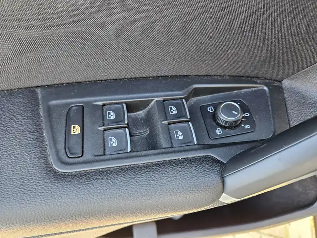 Volkswagen Tiguan view 8