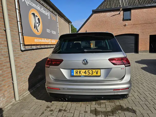 Volkswagen Tiguan view 29