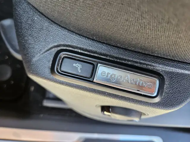 Volkswagen Tiguan view 7