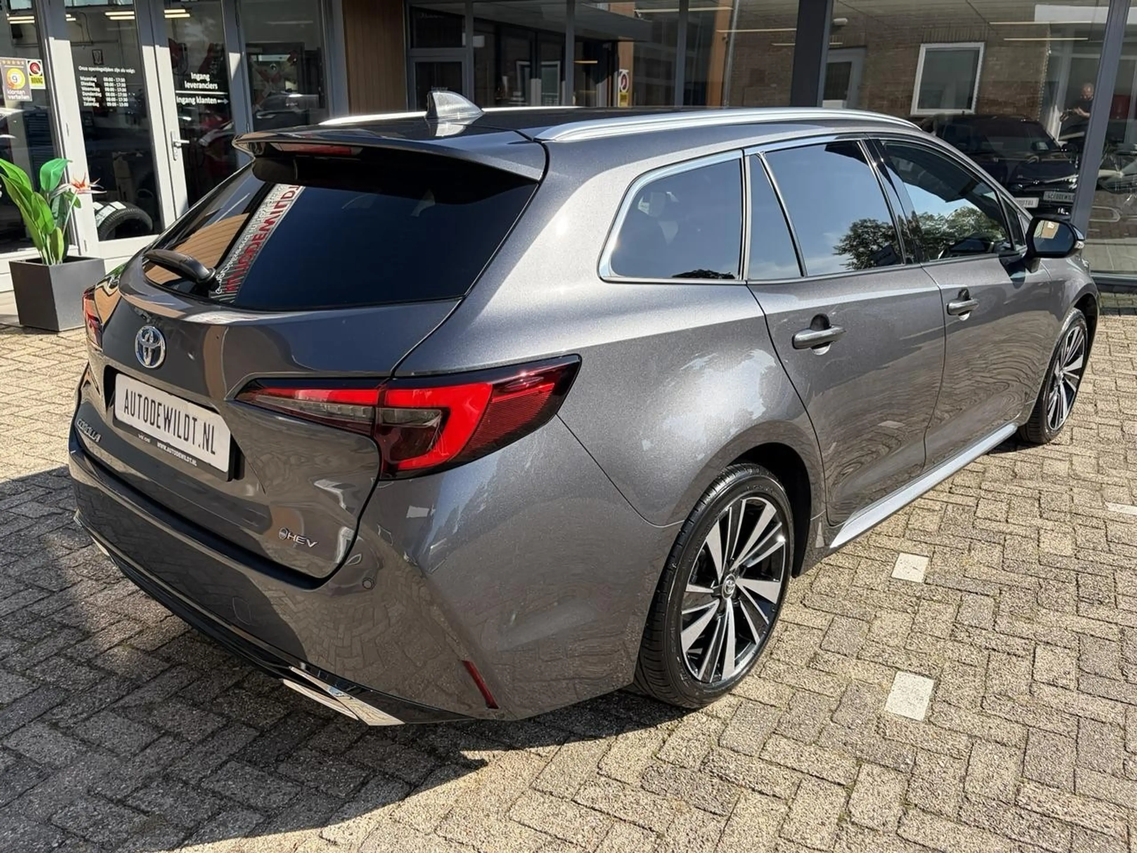 Toyota Corolla TS 1.8 Hybrid 140 Style A/T + FABRIEKSGARANTIE — photo 3