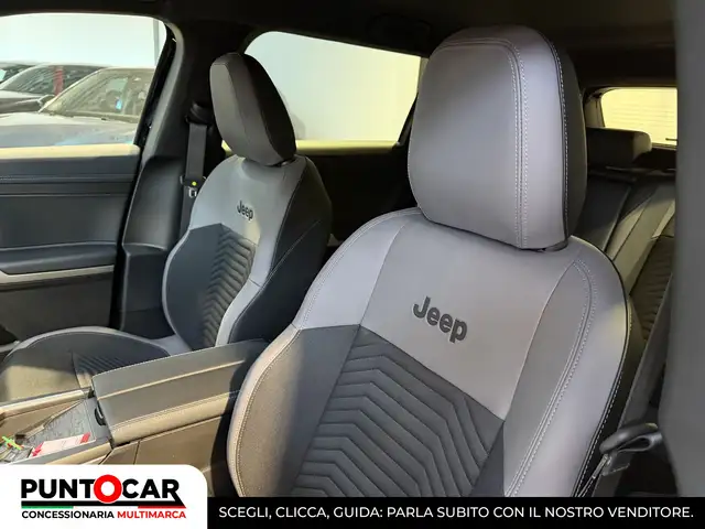 Jeep Compass view 13