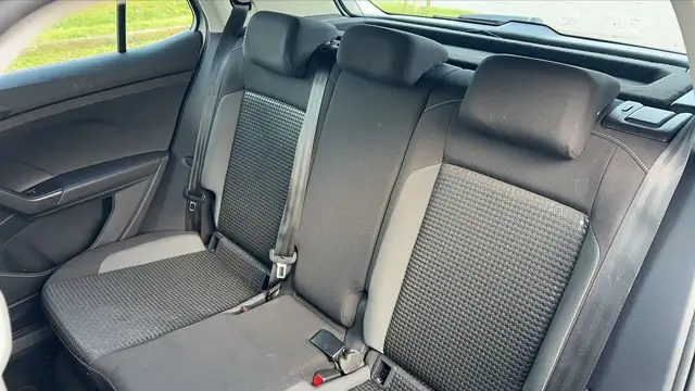 Volkswagen T-Cross view 9