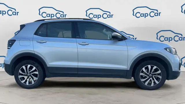 Volkswagen T-Cross view 4