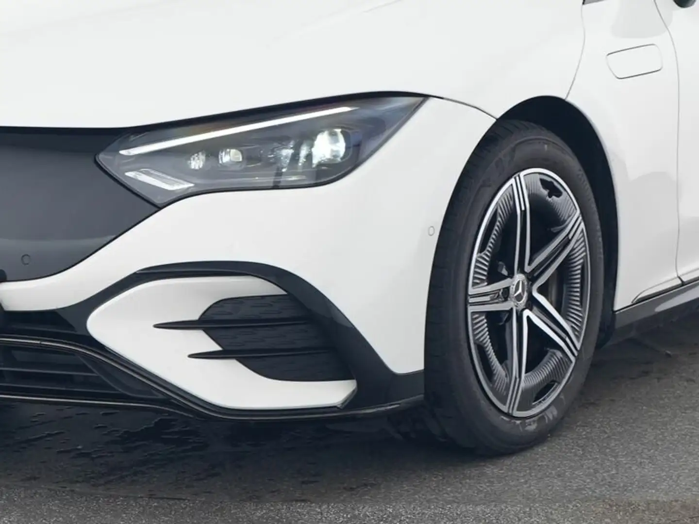 Mercedes-Benz EQE 350 EQE 350 4M AMG*PANO*HA-LENKUNG*BURMESTER*DISTRO Wit - 2
